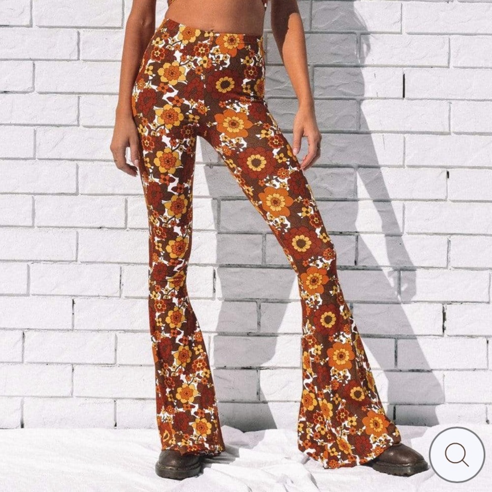 HerPony flare pants
